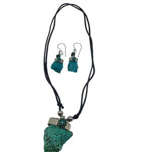 Handmade Natural Stone Necklace and Earrings Set